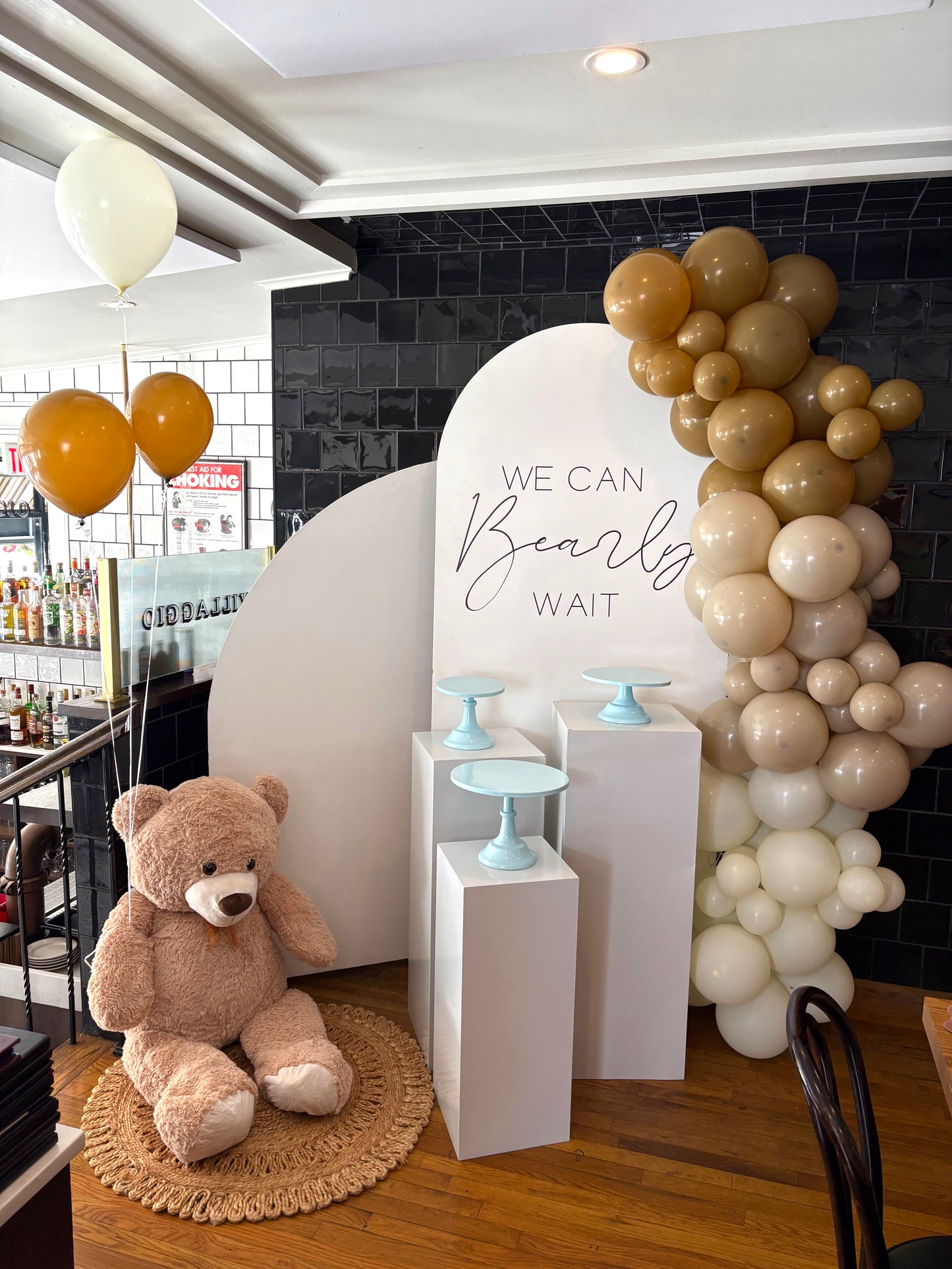 signature cake table / centerpiece add on